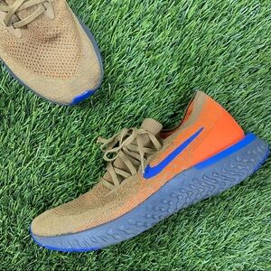 Nike Men’s epic react flyknit golden beige racer “mowabb” sneaker - 10